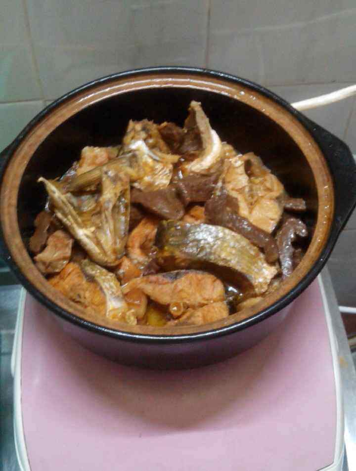 菜脯砂锅鱼步骤8