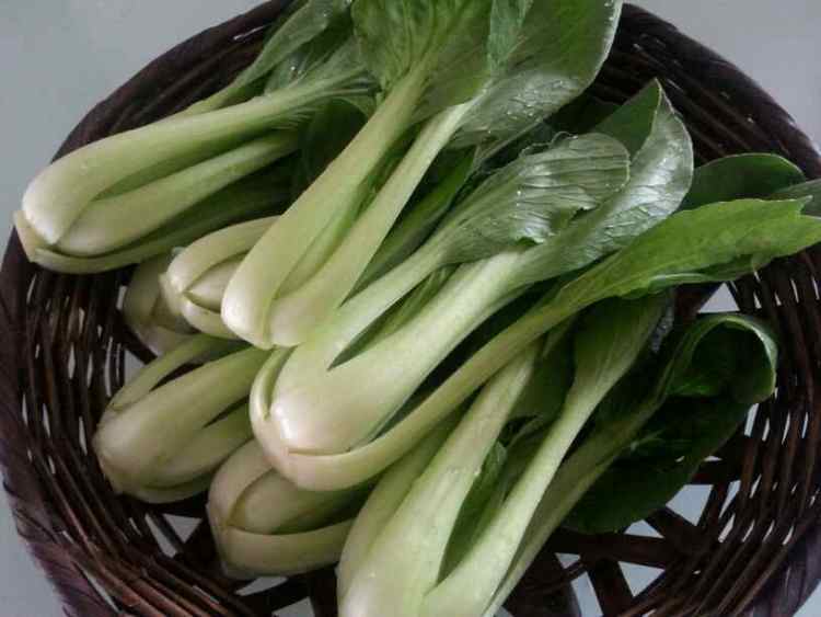 虾菇油菜心步骤1