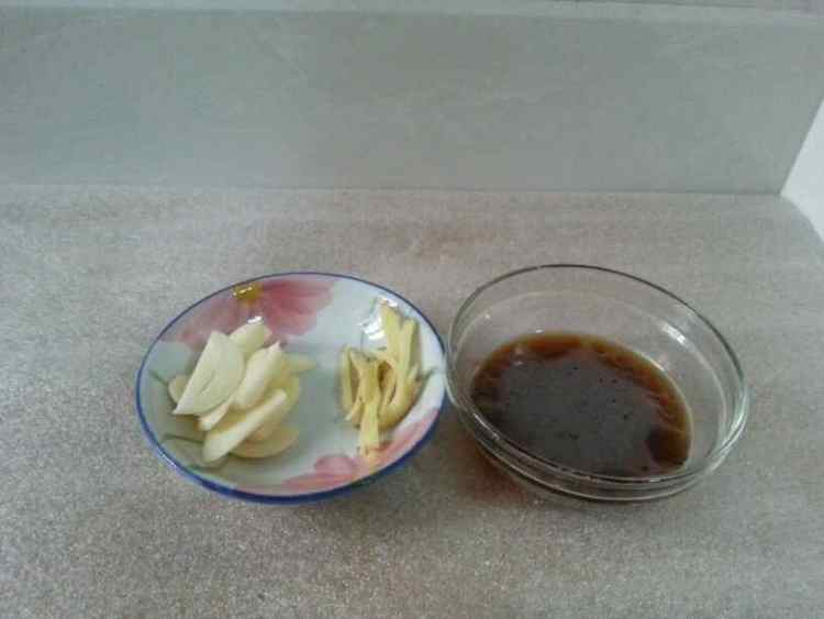 板筋肉炒豆角步骤3