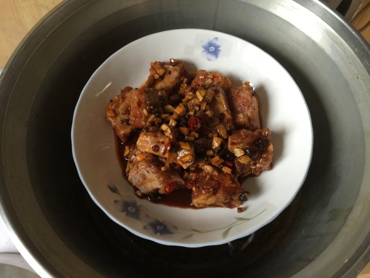 老干妈豆豉排骨步骤7