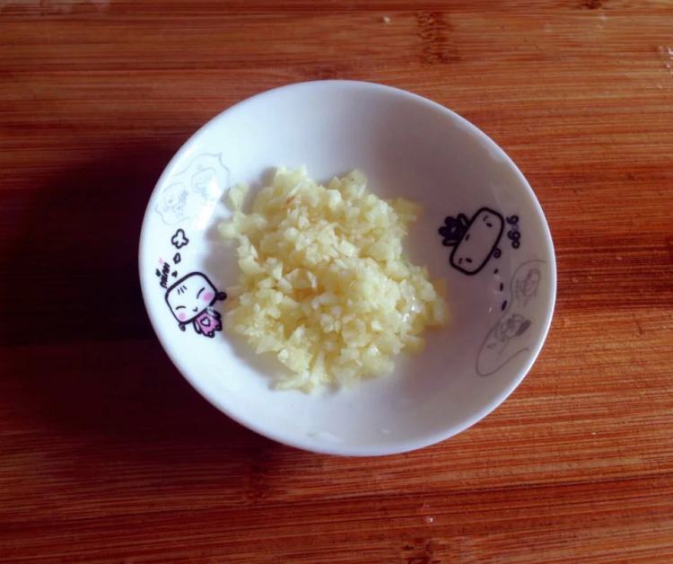 豆豉鲮鱼油麦菜步骤5