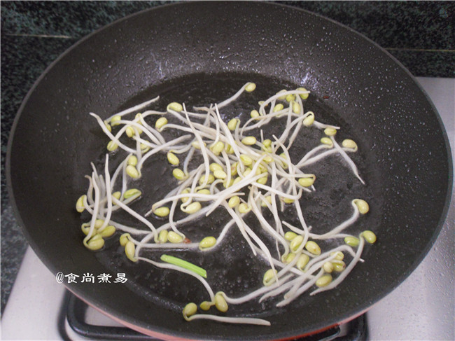 肉丝炒陈村粉步骤7