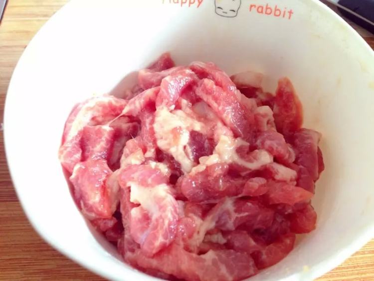 水笋炒肉丝步骤3