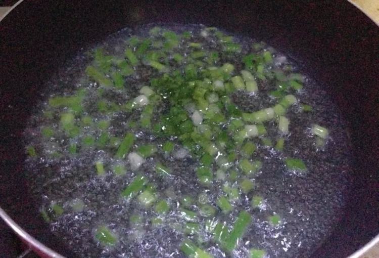 【儿童美食】葱油金针步骤6