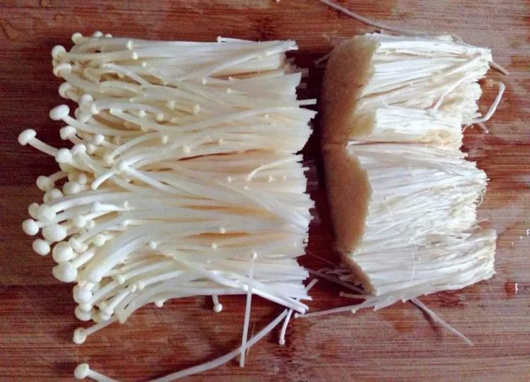 【儿童美食】葱油金针步骤2
