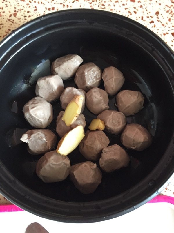 萝卜牛肉丸砂锅煲步骤2