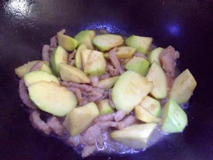 【儿童美食】肉丝炒云步骤9