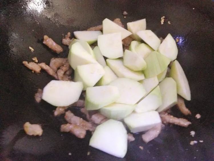 【儿童美食】肉丝炒云步骤8