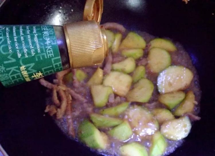 【儿童美食】肉丝炒云步骤11