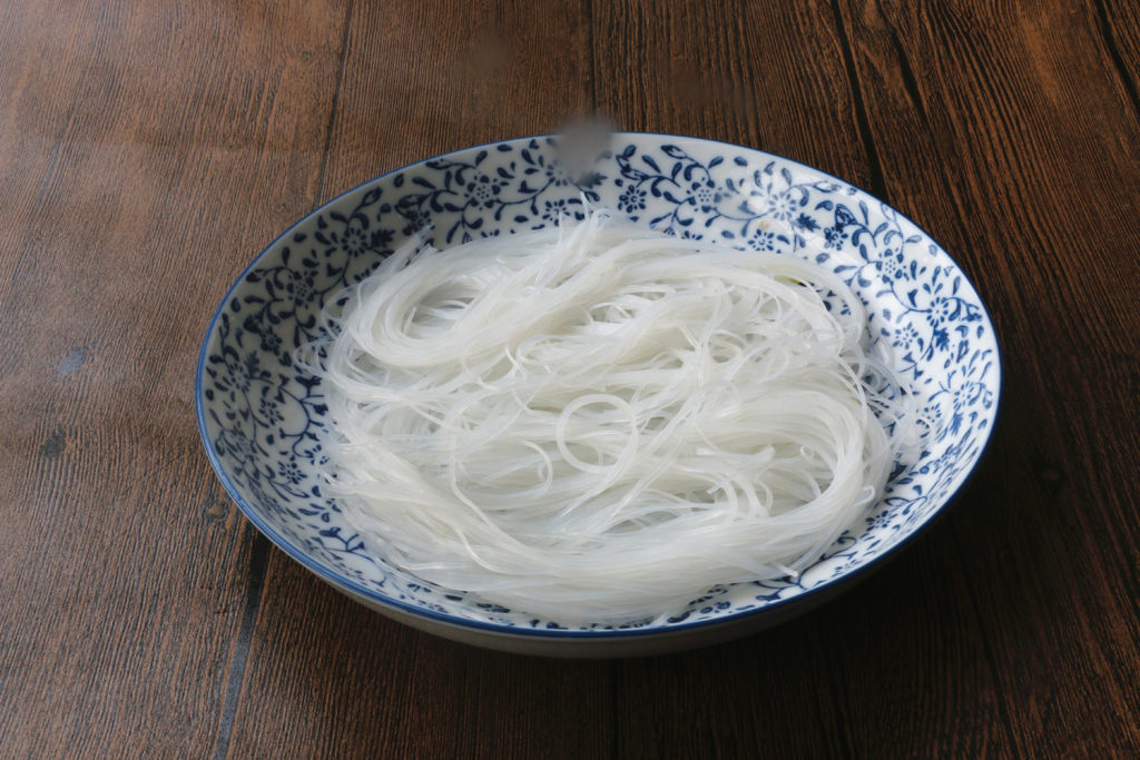 腊肠粉丝娃娃菜步骤5