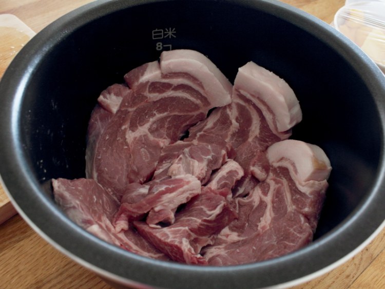 电饭锅版叉烧步骤2