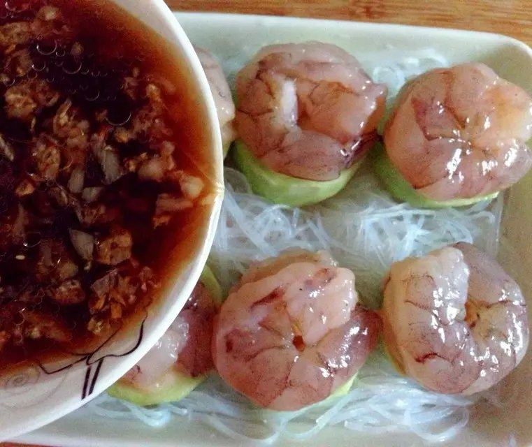 蒜蓉丝瓜蒸虾步骤12