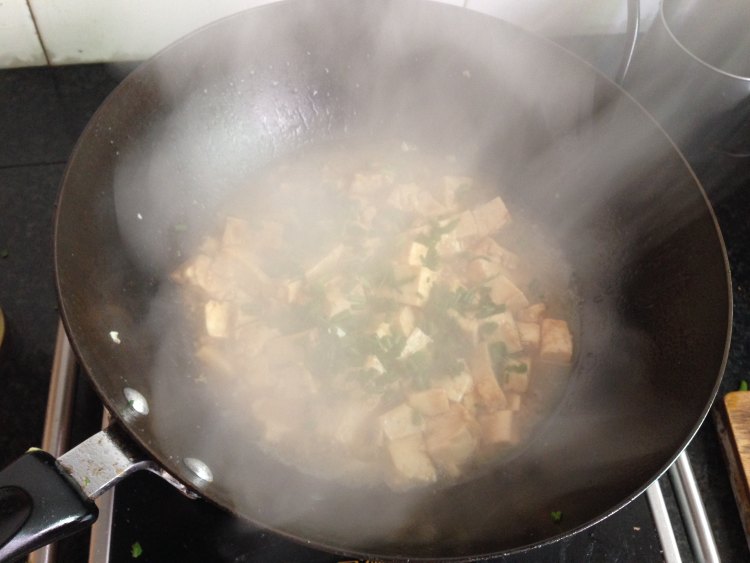 葱香蚝油豆腐步骤10
