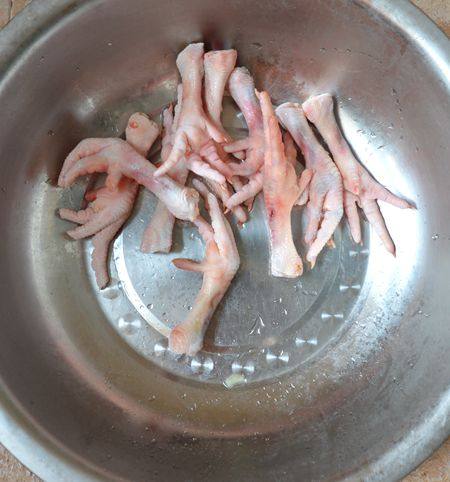 【手工美食】虎皮凤爪步骤1
