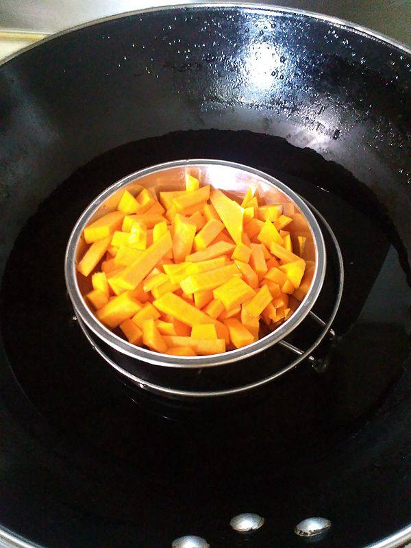 【手工美食】黄金豆腐步骤2