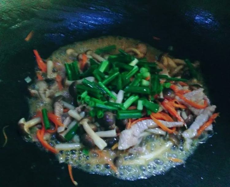 肉丝蟹味菇步骤14
