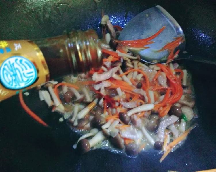 肉丝蟹味菇步骤13