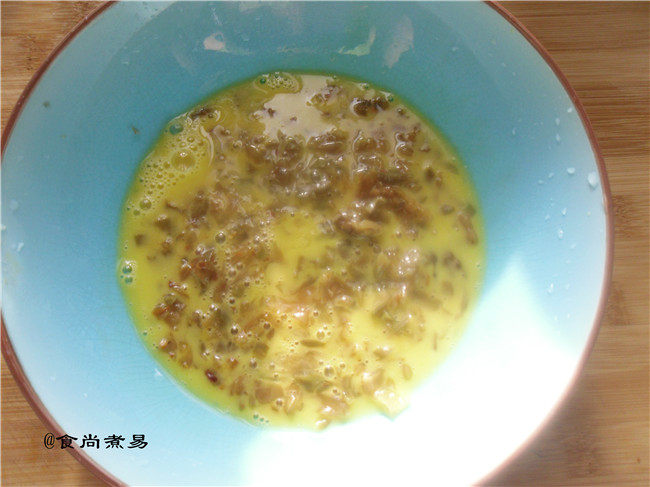 榨菜煎蛋步骤4