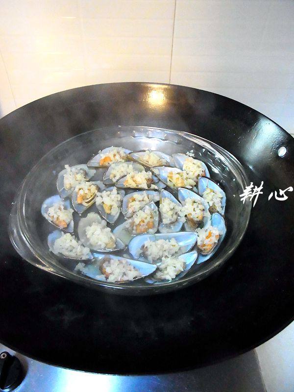 蒜蓉蒸青口步骤8