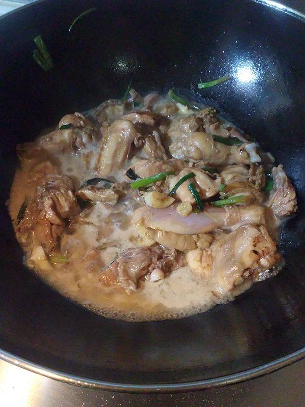 鲜鲍鱼焖鸡肉步骤7