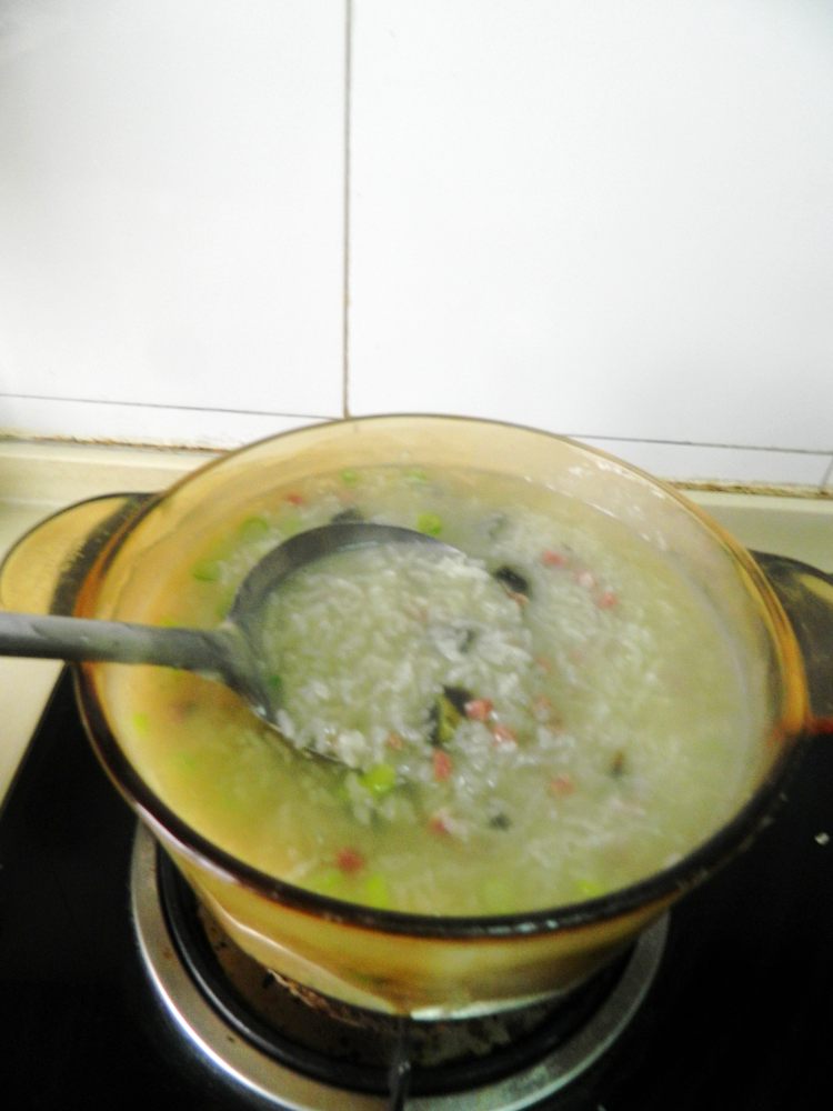 咸肉皮蛋粥步骤17