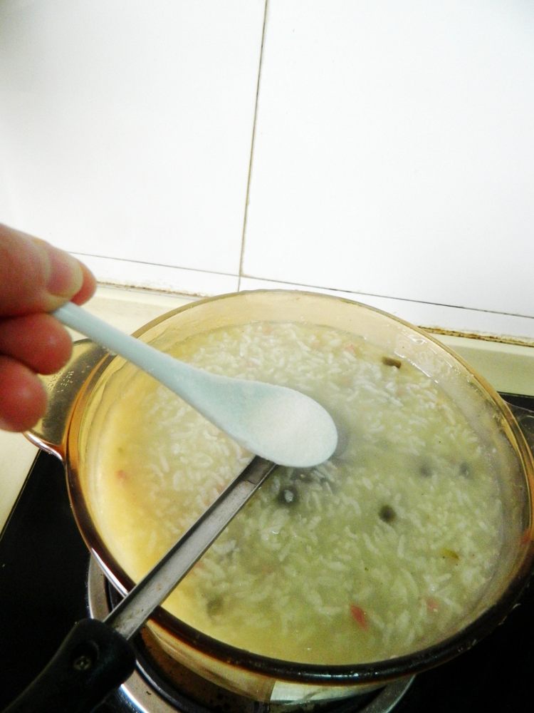 咸肉皮蛋粥步骤15
