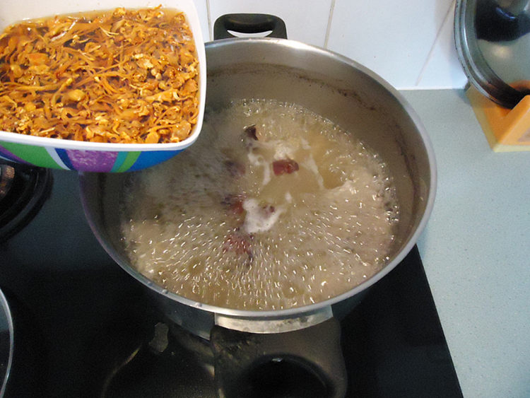 虫草花牛肉汤步骤7