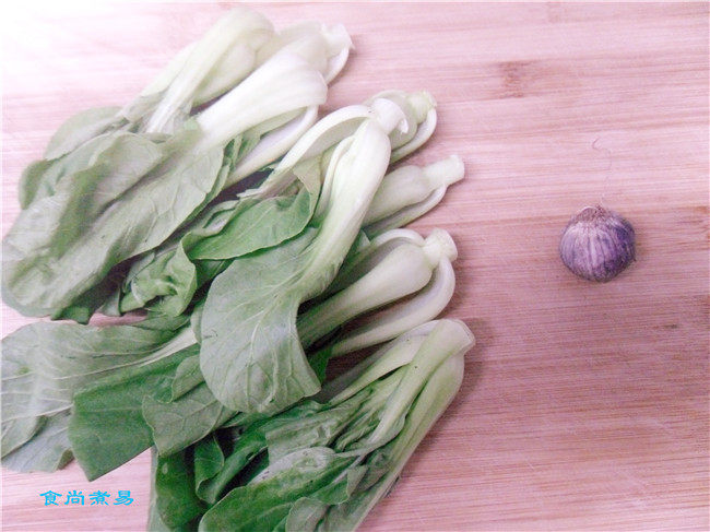 水煮小唐菜步骤1