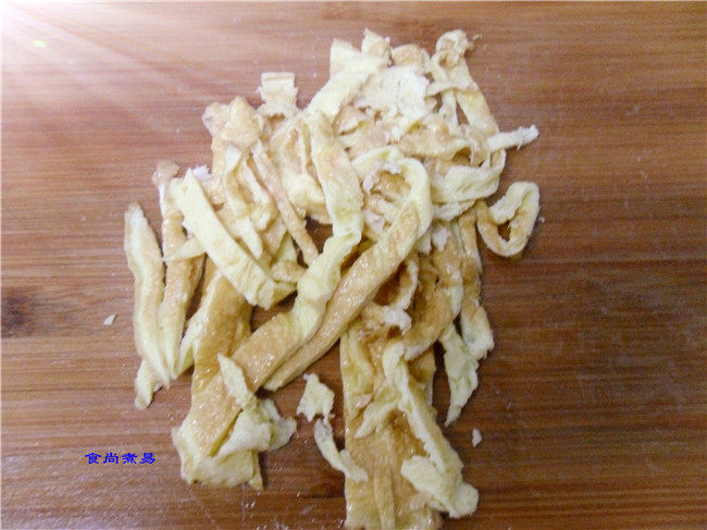 包菜炒粉丝步骤6