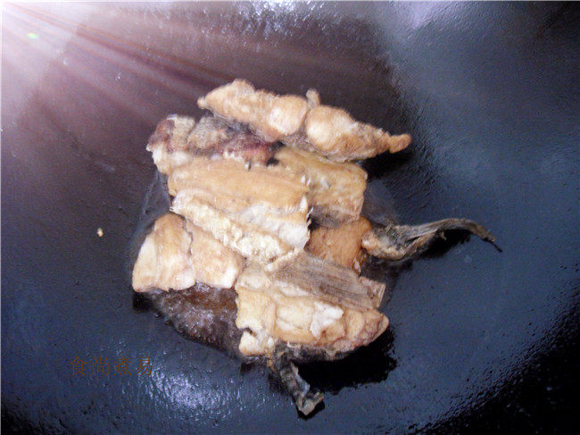 豆豉辣酱烧鱼块步骤6