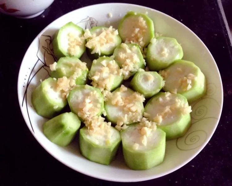 丝瓜蒸鲜虾步骤3