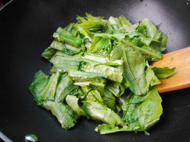 香麦菜肉片汤步骤3