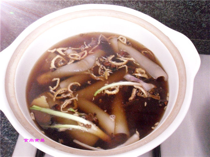 洋葱炒卤水猪皮步骤10