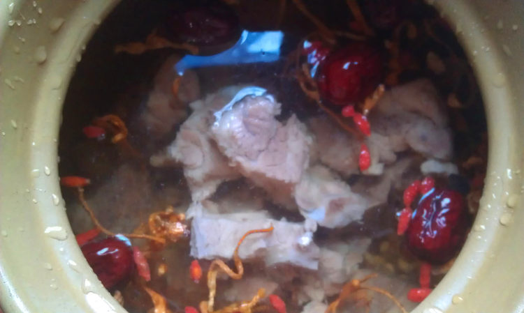 虫草花清补汤步骤7