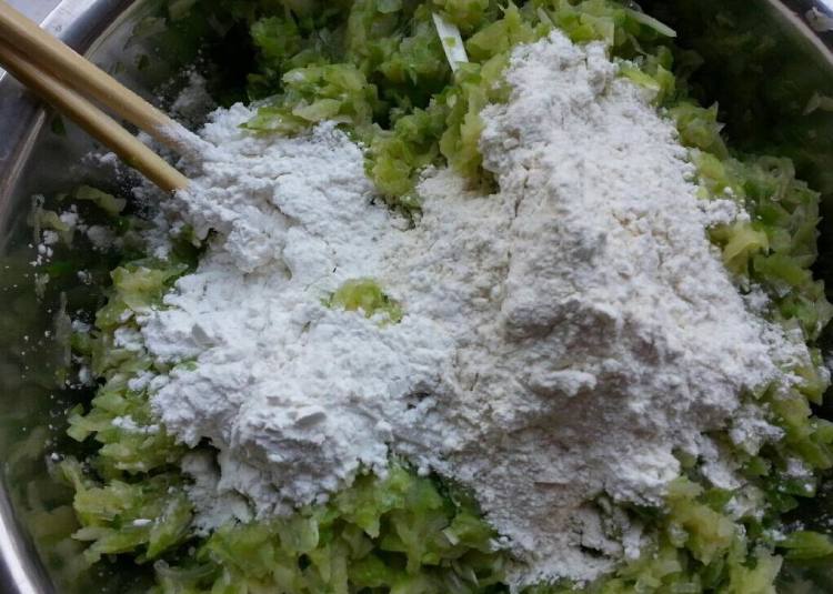 炸萝卜丝粉条素丸子步骤4