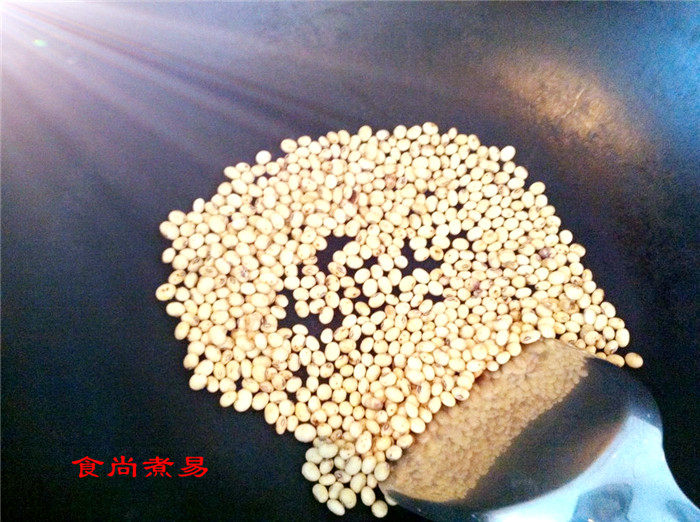 黄豆猪尾煲步骤2