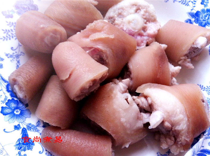 黄豆猪尾煲步骤5