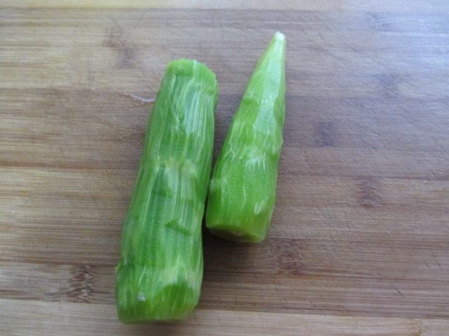 鲍菇龙利鱼时蔬羹步骤1