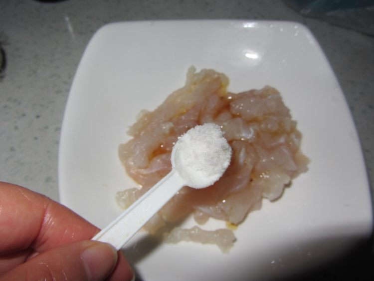 鲍菇龙利鱼时蔬羹步骤4