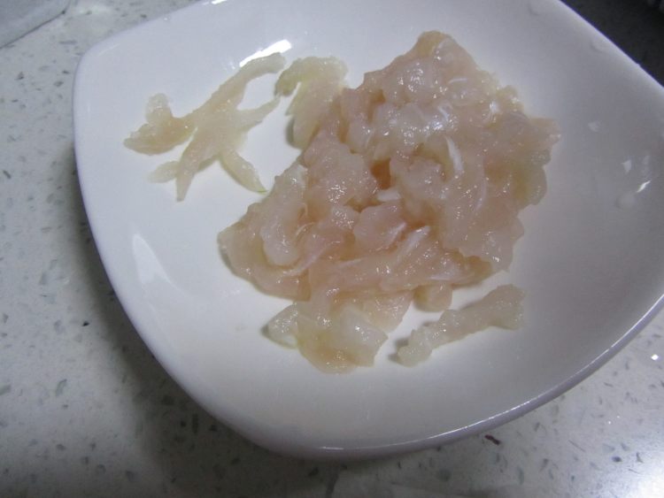 鲍菇龙利鱼时蔬羹步骤3