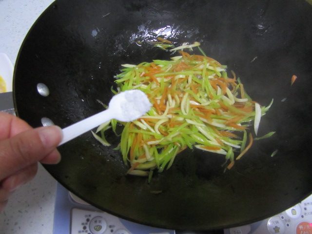 鲍菇龙利鱼时蔬羹步骤12