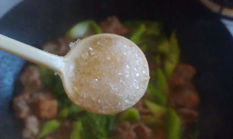 芥菜炖排骨步骤8