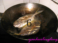 潮式半煎煮黑鲳鱼步骤6