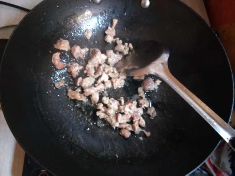 时蔬香菇肉末饭步骤3