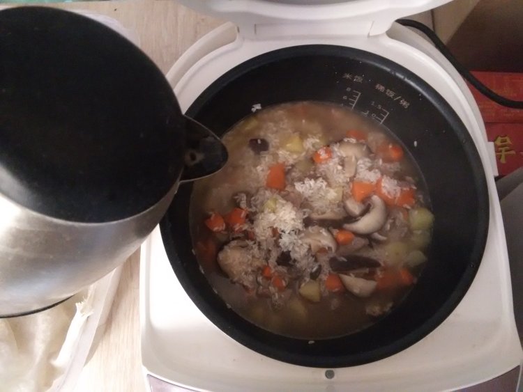 时蔬香菇肉末饭步骤10
