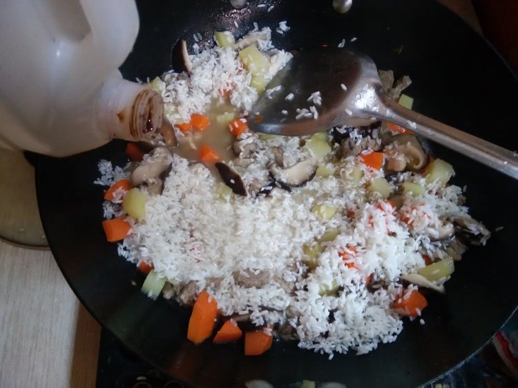 时蔬香菇肉末饭步骤8