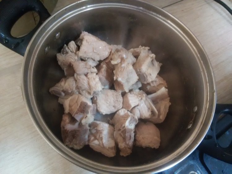 山药排骨炖虫草花步骤4
