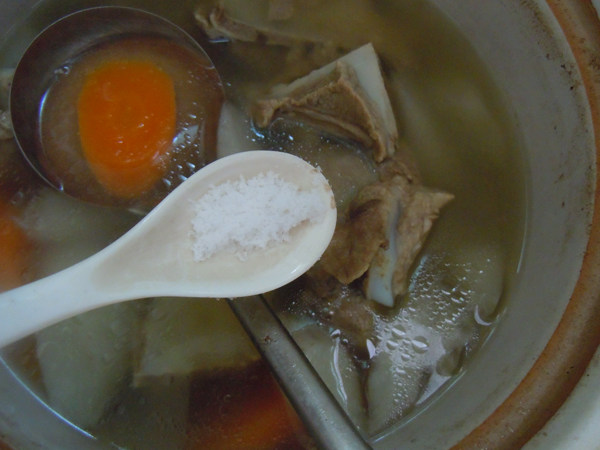扁骨煲山药步骤7
