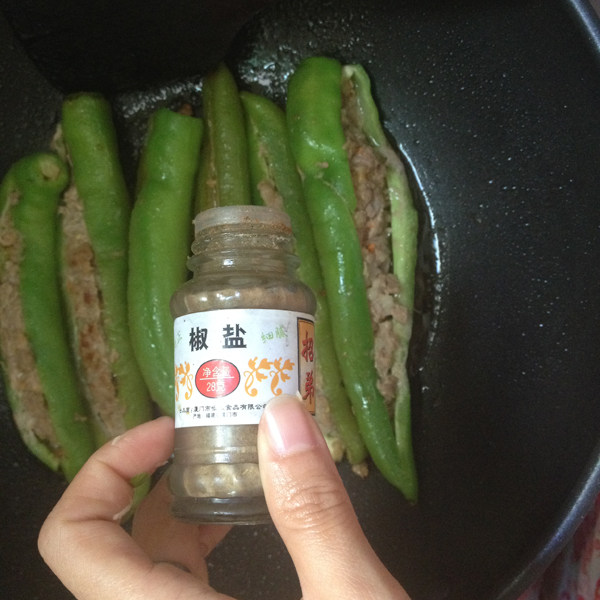 椒盐尖椒酿肉步骤9