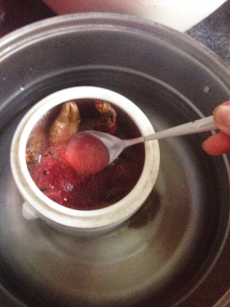 排骨红菇汤步骤7